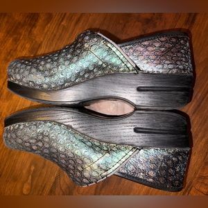 EUC- Dansko- Mermaid-size 39